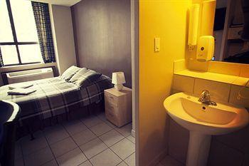 Hostel Hi